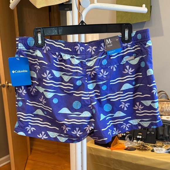 Columbia Blue and White Tropical Print Shorts - Picture 1 of 5
